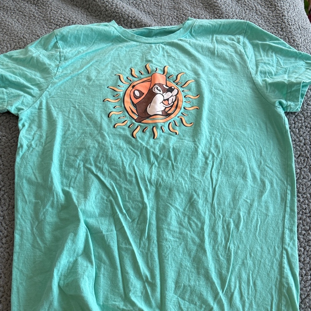 Buc-ee’s Aqua T-Shirt with Sun Graphic